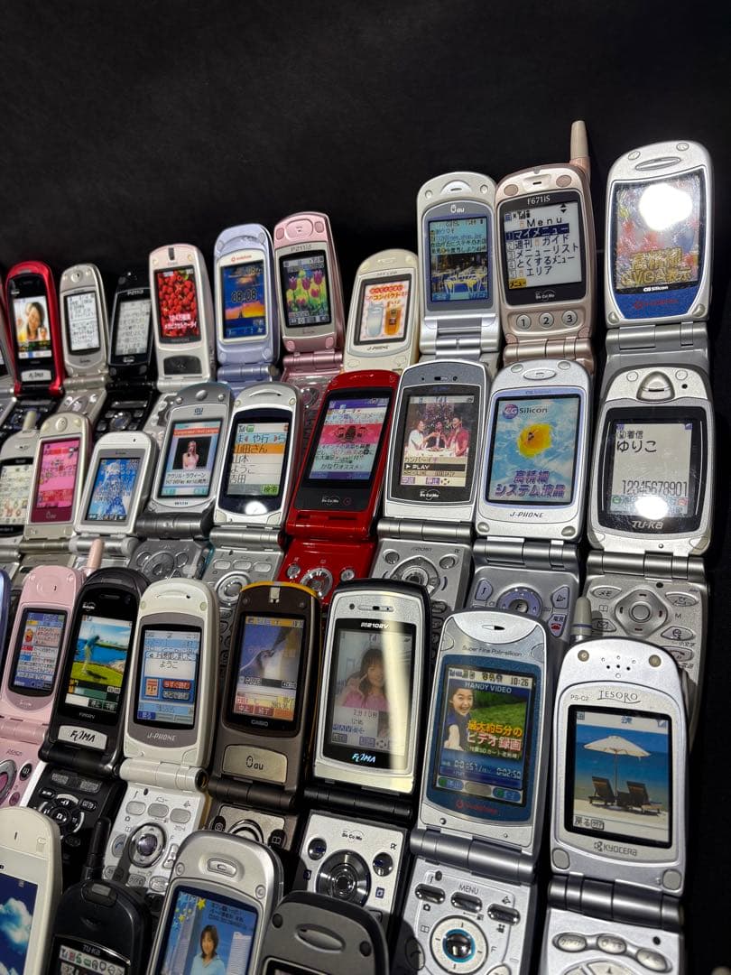 【まとめて90点セット】モックアップ 販売店模型 携帯電話 ガラケー