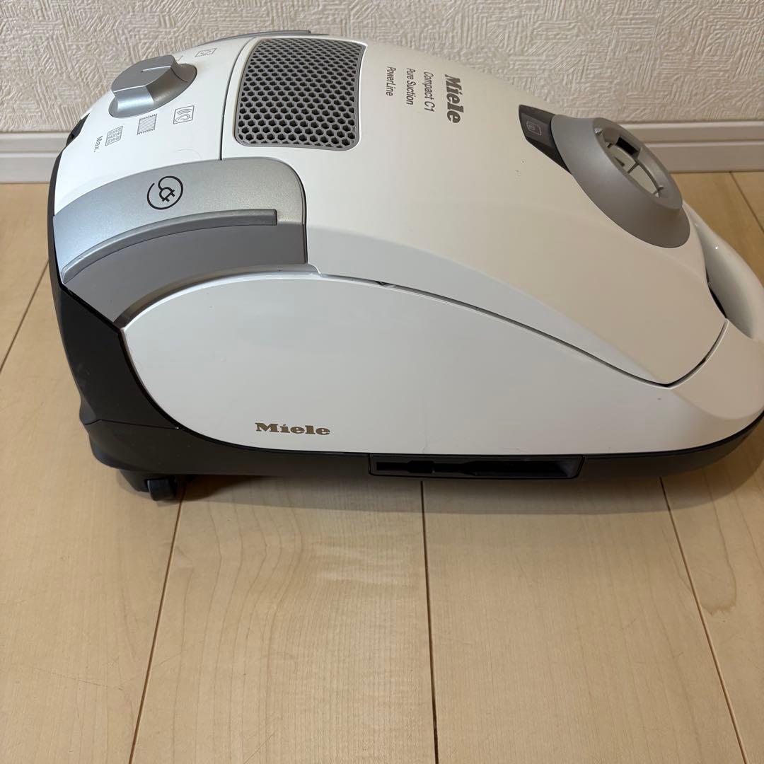 Miele ミーレ 紙パック式クリーナー SCAO3