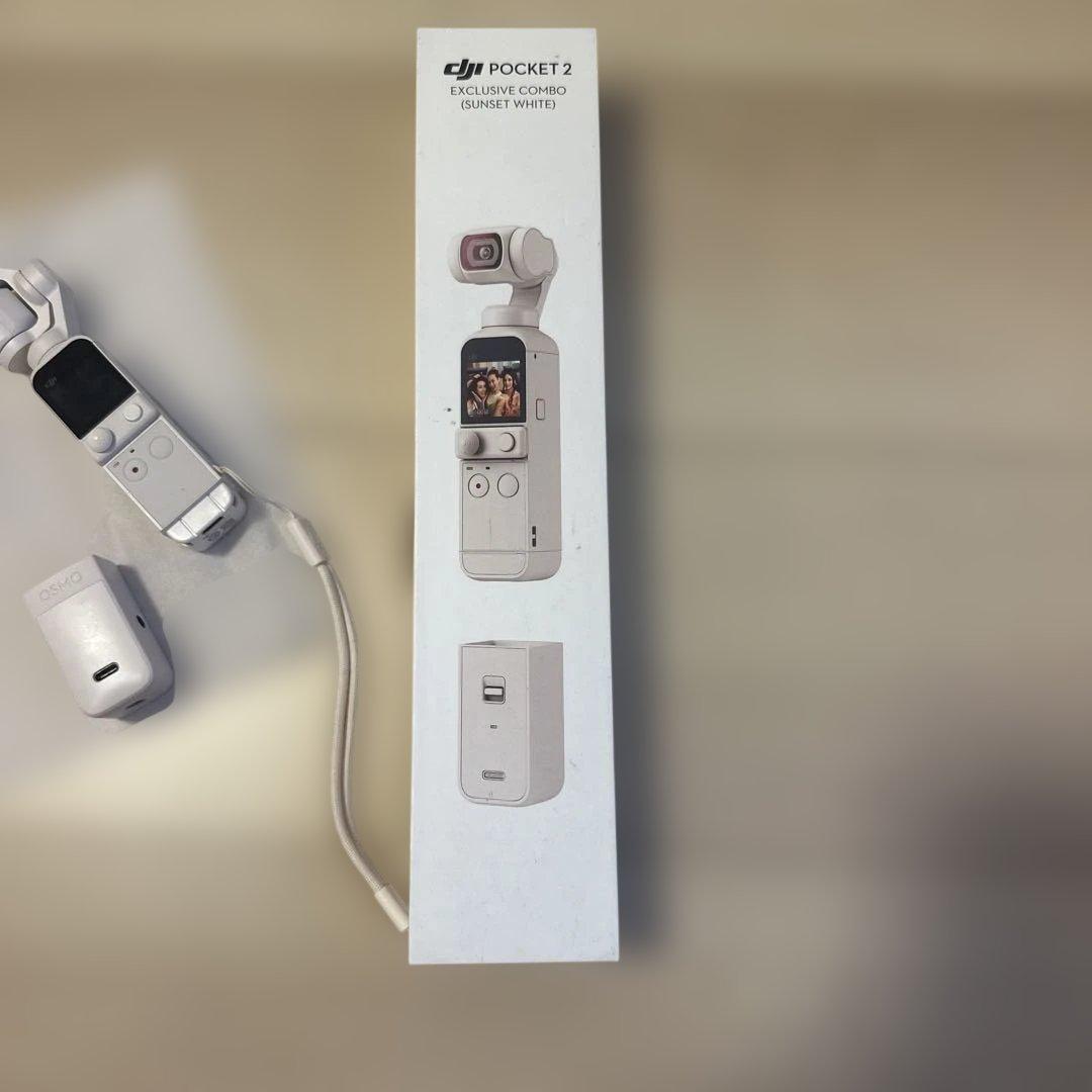 【DJI Pocket 2 Sunset White】 本体と付属品