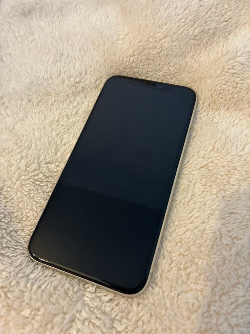 iPhone 11 Pro シルバー本体(SIMピン付き)