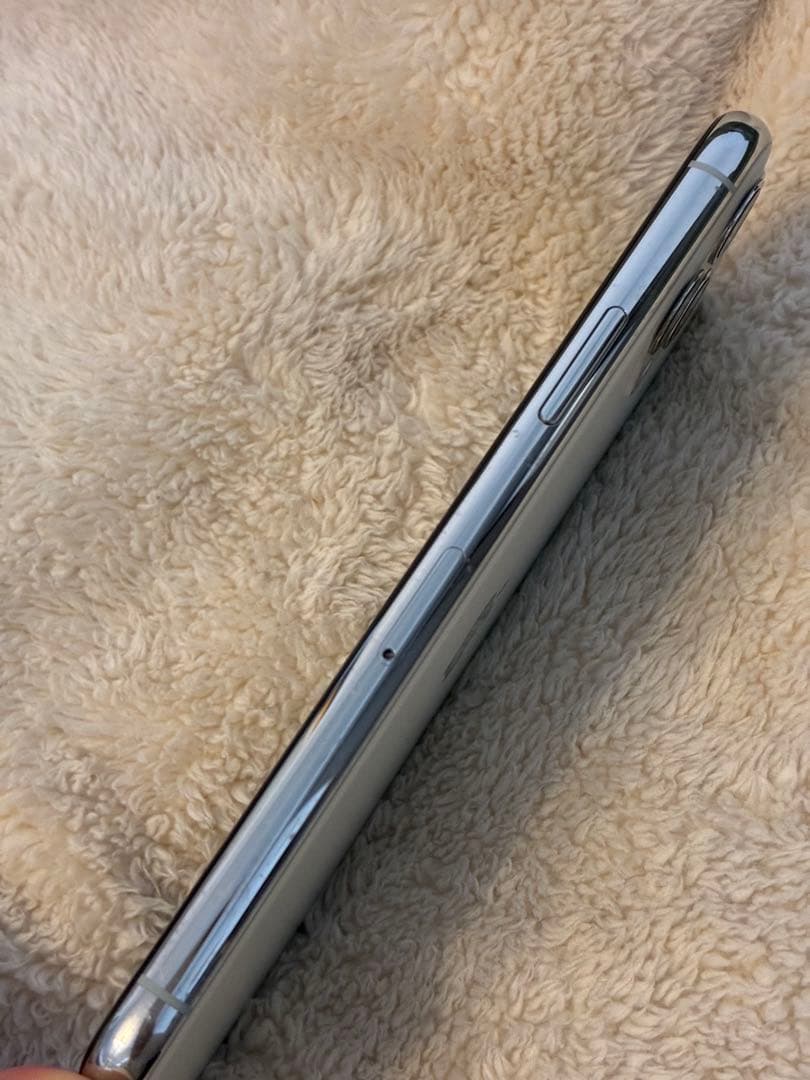 iPhone 11 Pro シルバー本体(SIMピン付き)