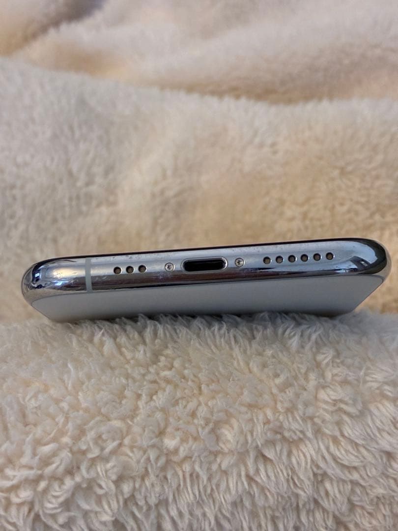 iPhone 11 Pro シルバー本体(SIMピン付き)