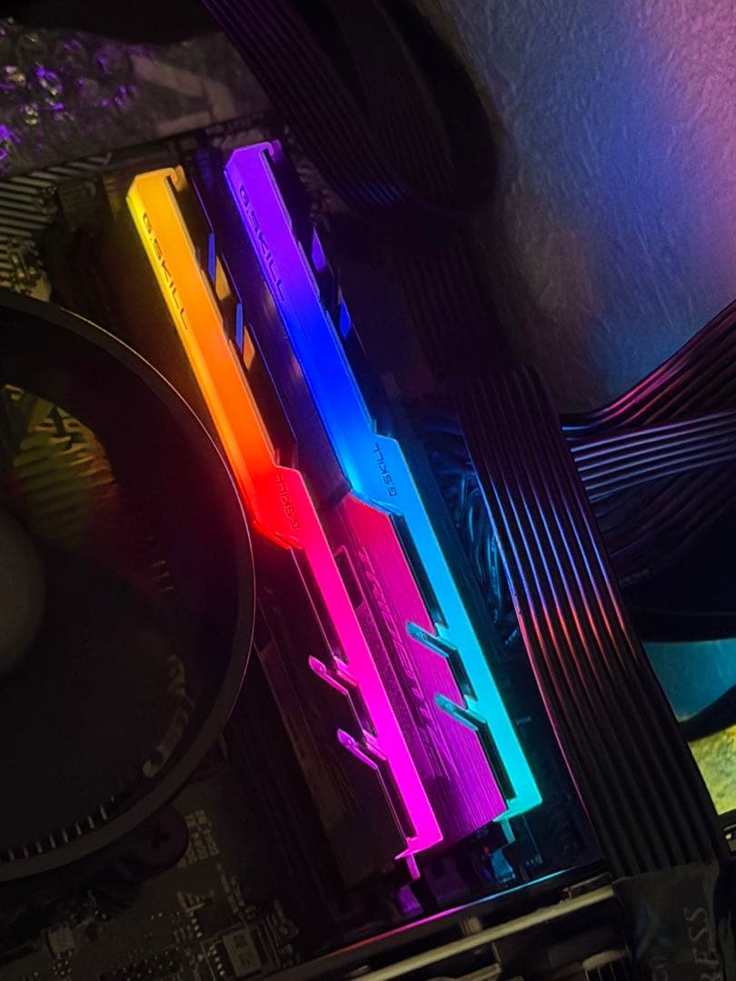 G.SKILL Trident Z Rgb 8Gb 2枚　2666MHz