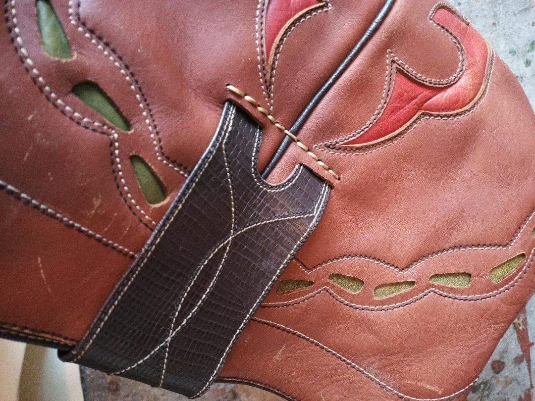 【Vintage】刺繍カウボーイブーツ｜ビッグサイズ モックアップモデル