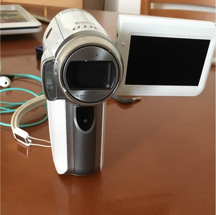 ビデオカメラ panasonic HDC-sd7 white