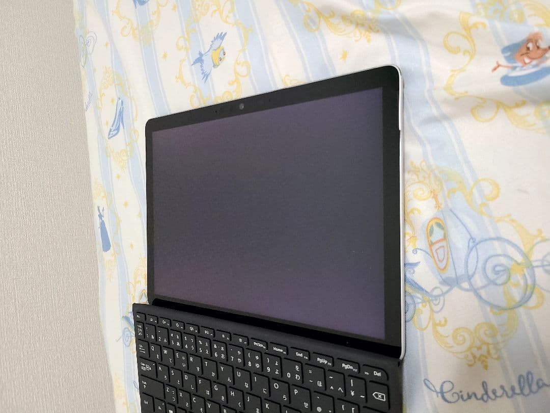 Windowsタブレット本体 Surface GO2 model:1926 Core M3 8GB/128GB