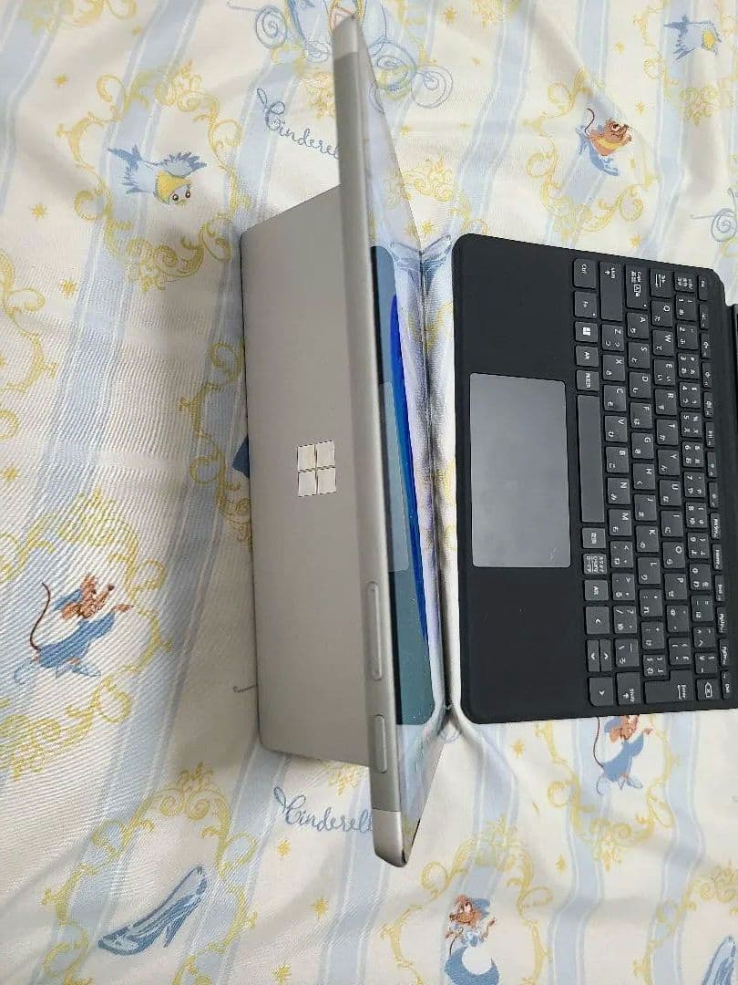 Windowsタブレット本体 Surface GO2 model:1926 Core M3 8GB/128GB