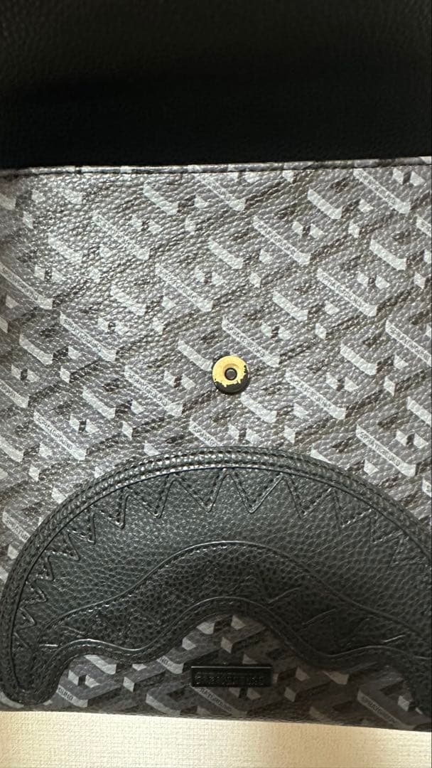 spraygroundショルダーバッグ