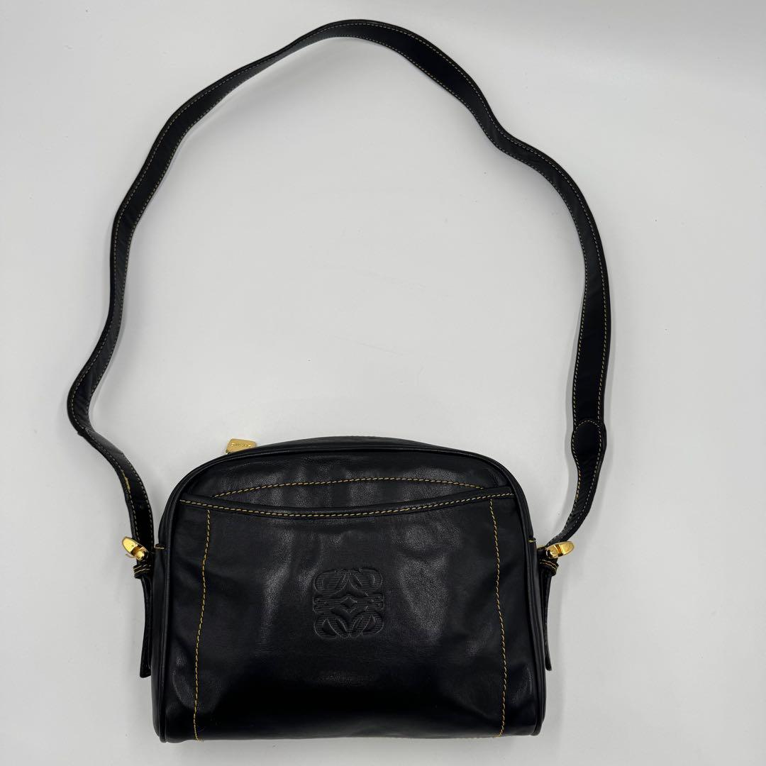 ロエベ アナグラム レザー イエローステッチ ショルダーバッグ 斜め掛け 黒