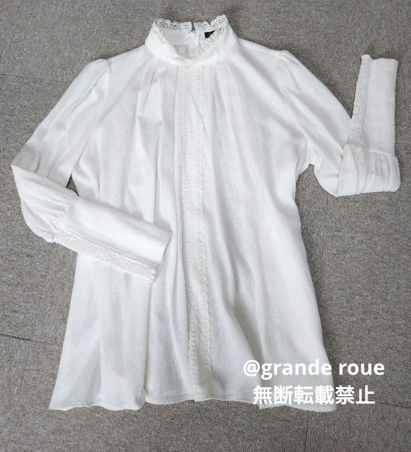 Sheglit●睡蓮のフレアブラウス ホワイト●シェグリット