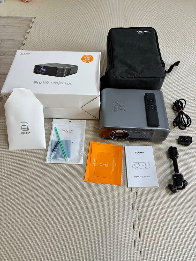 プロジェクター yaber v9 美品 天吊り金具付き