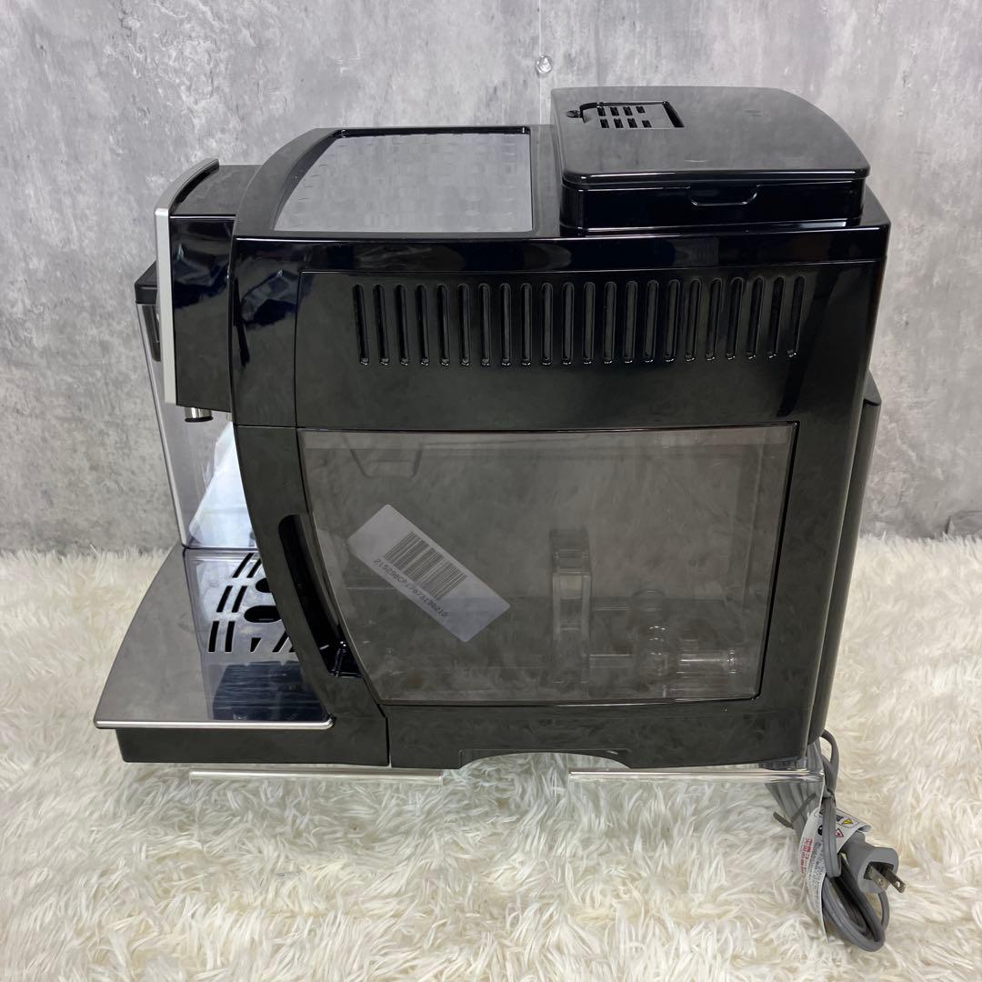 デロンギ　マグニフィカSカプチーノ　全自動　ECAM23260SBN