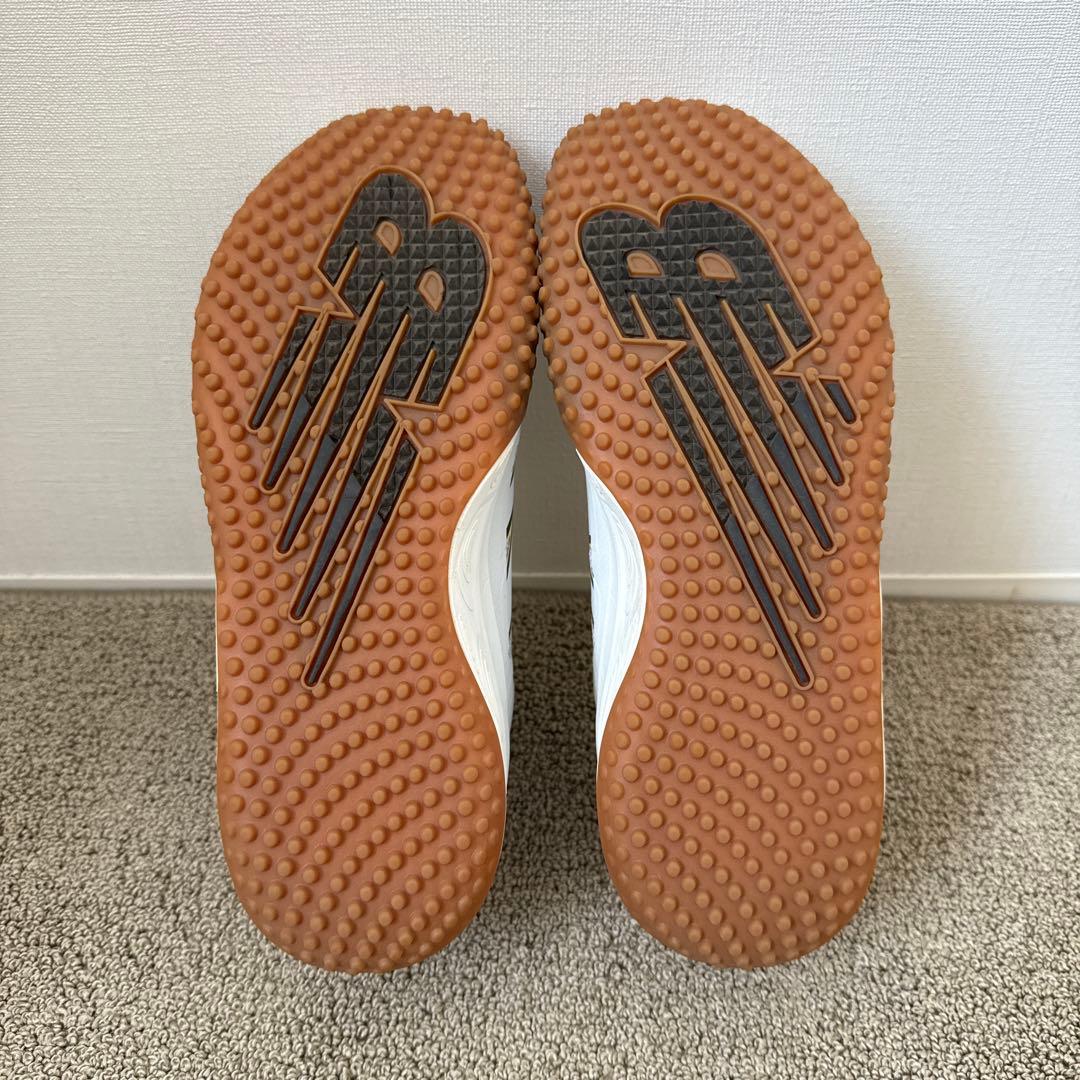 扇風機　New Balance 3000v7 トレーニングシューズ