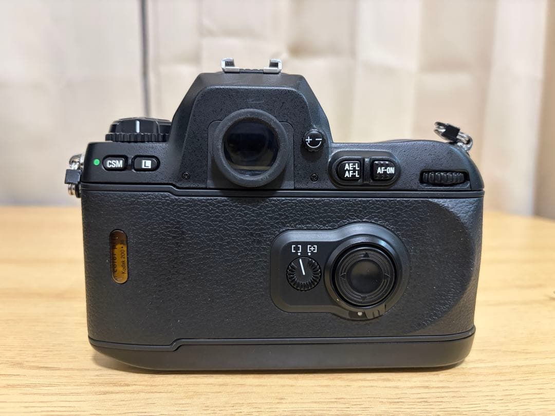 Nikon F100 一眼レフカメラ レンズ付き