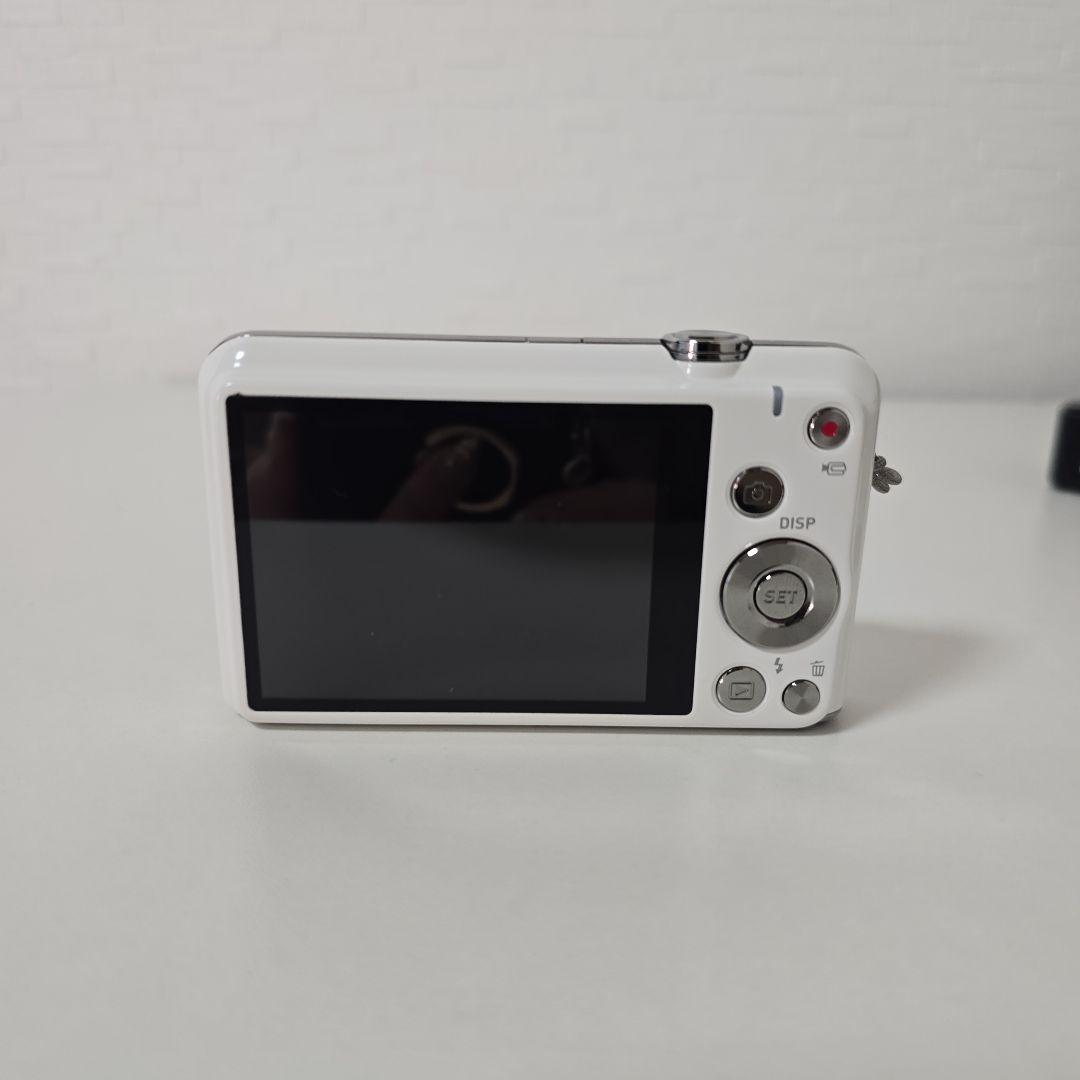 ☆CASIO EXILIM 16.1MP コンパクトデジタルカメラ☆