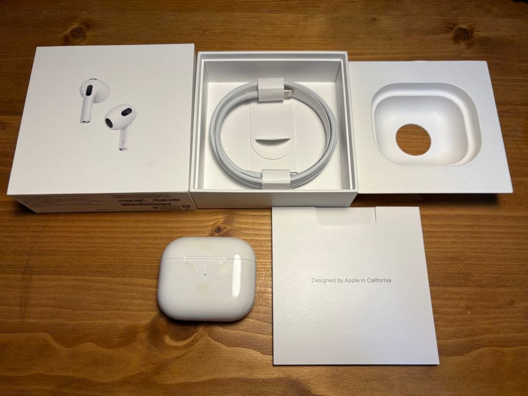 AirPods 3本体（充電ケーブル付き）