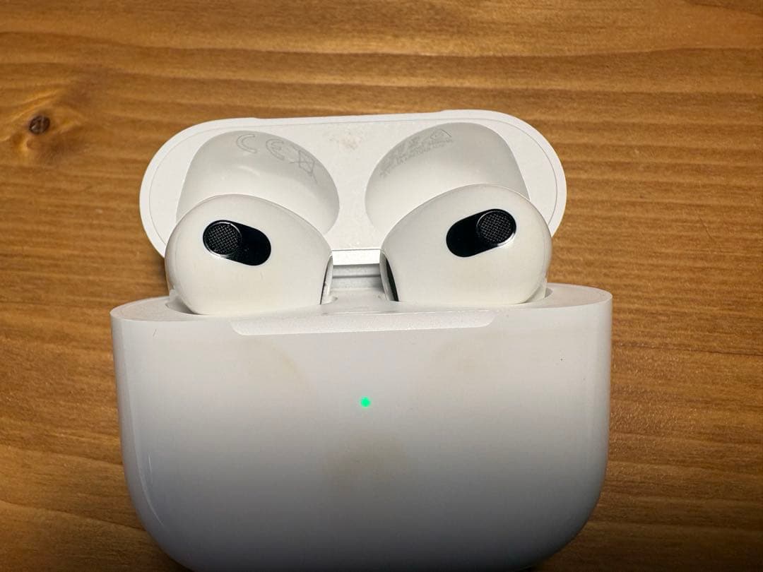 AirPods 3本体（充電ケーブル付き）