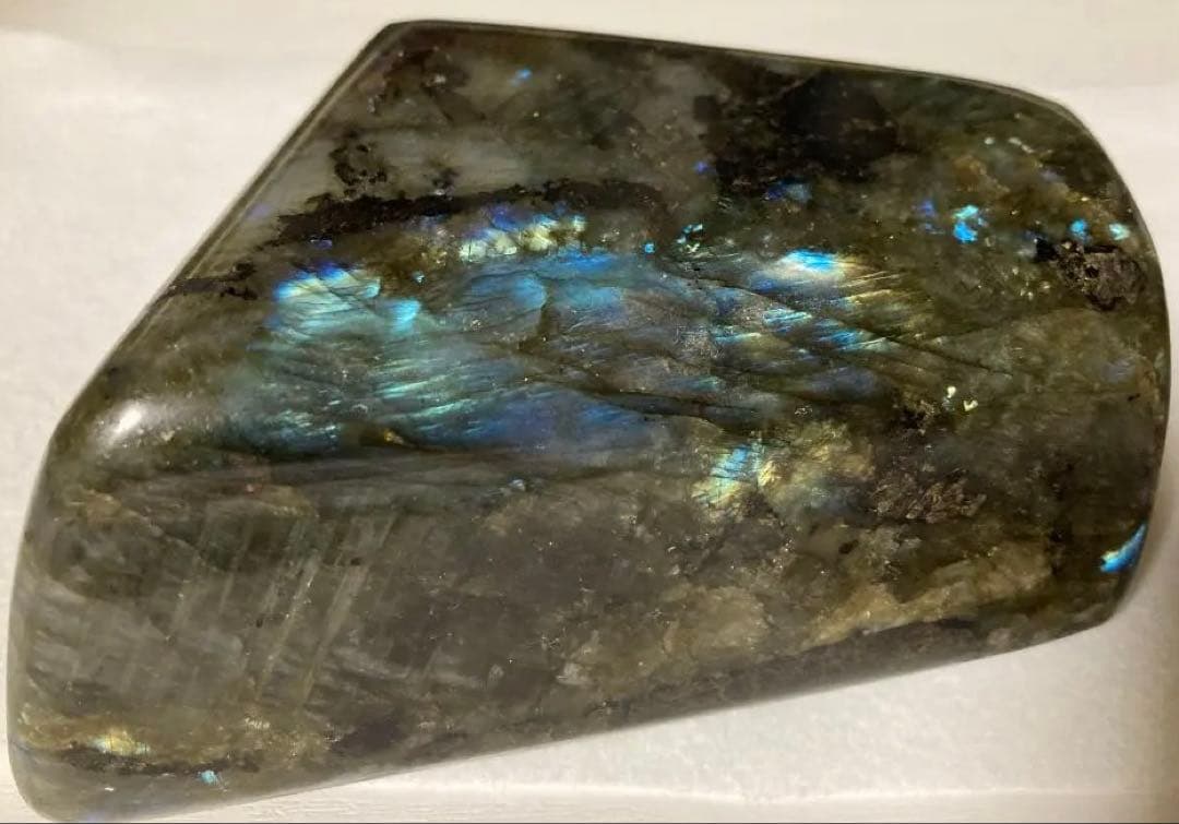 ✨週末限定セール✨ラブラドライト特大924g マダガスカル産 ブルーシラー磨き