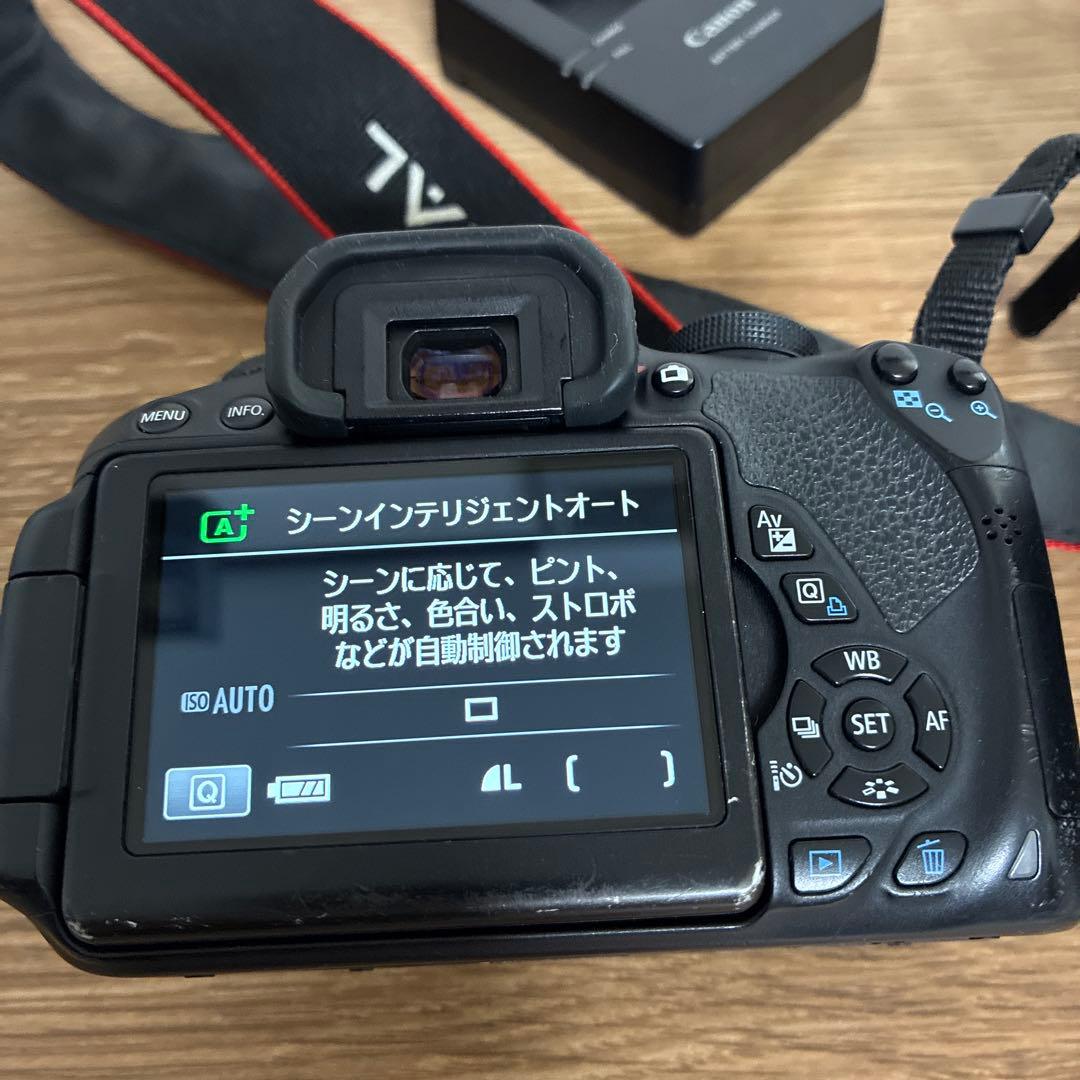 Canon キャノン EOS KISS X7i ダブルズームキット