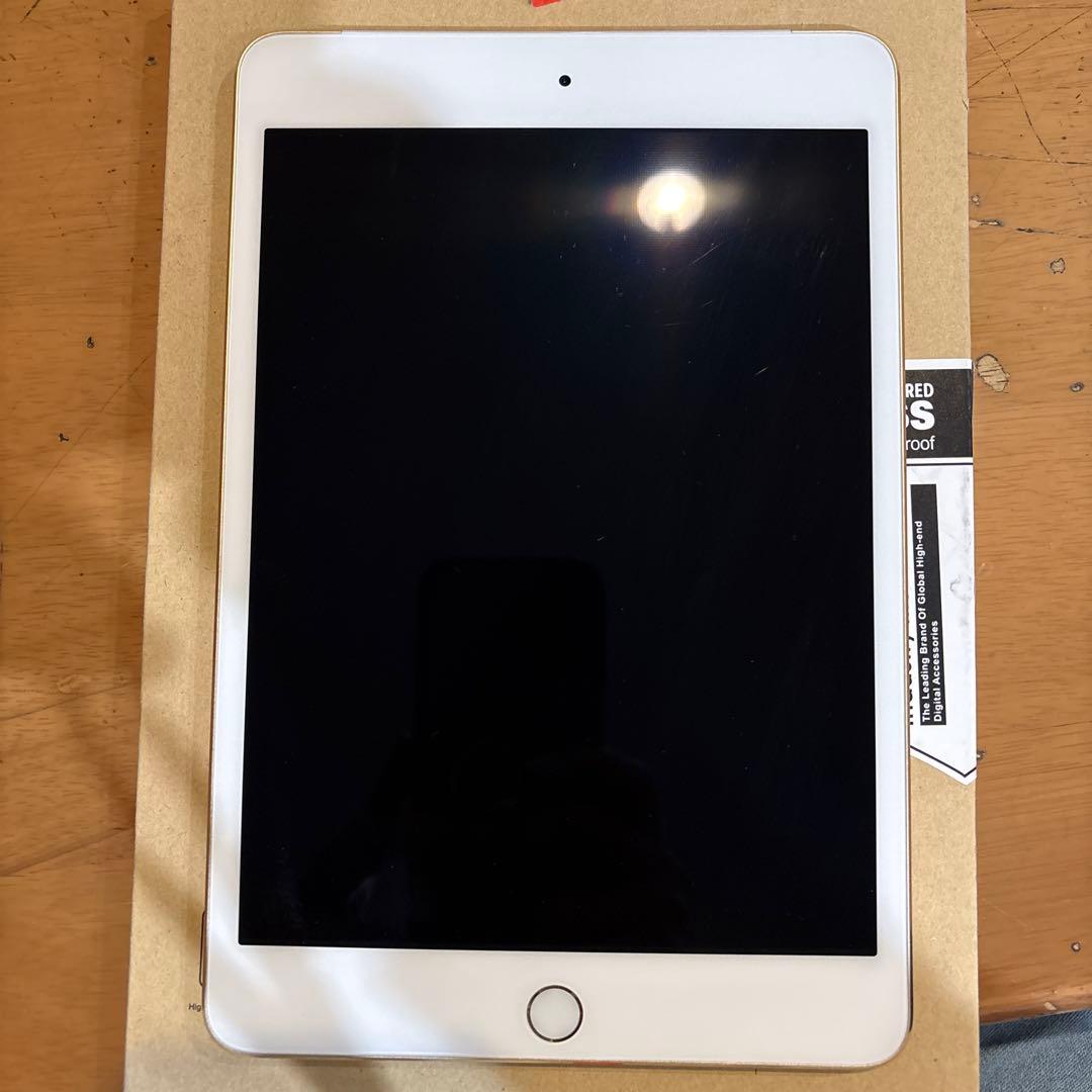 iPad本体 ipad mini 4.