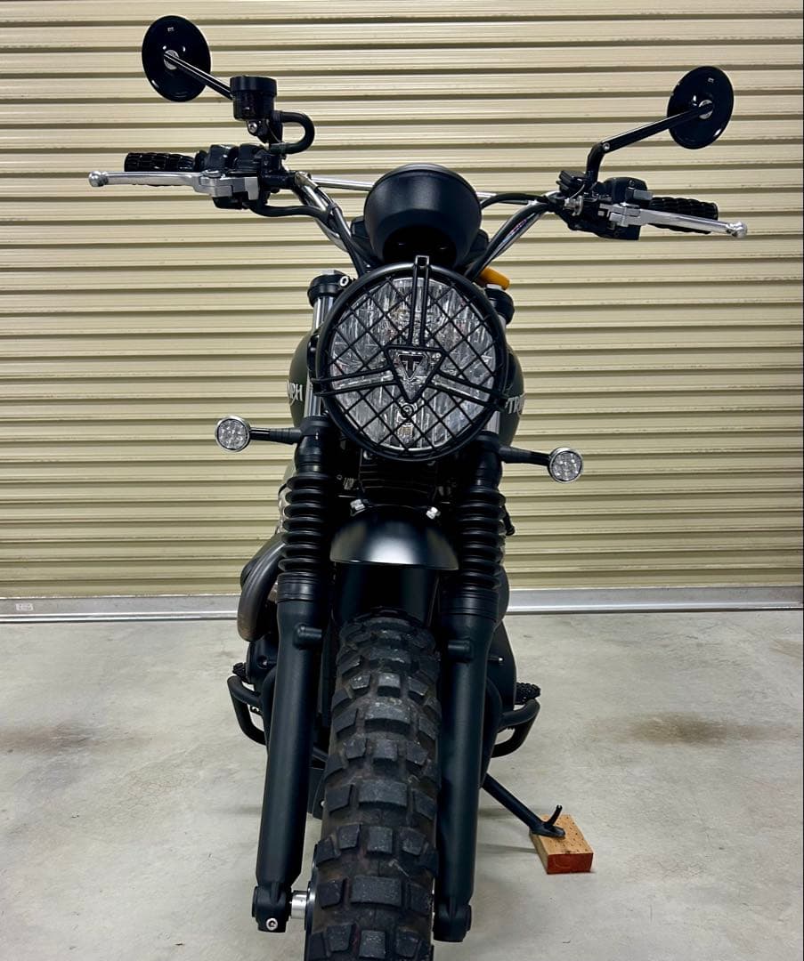 【土日限定値下げ】トライアンフ　純正オプション LEDウインカー　４個セット