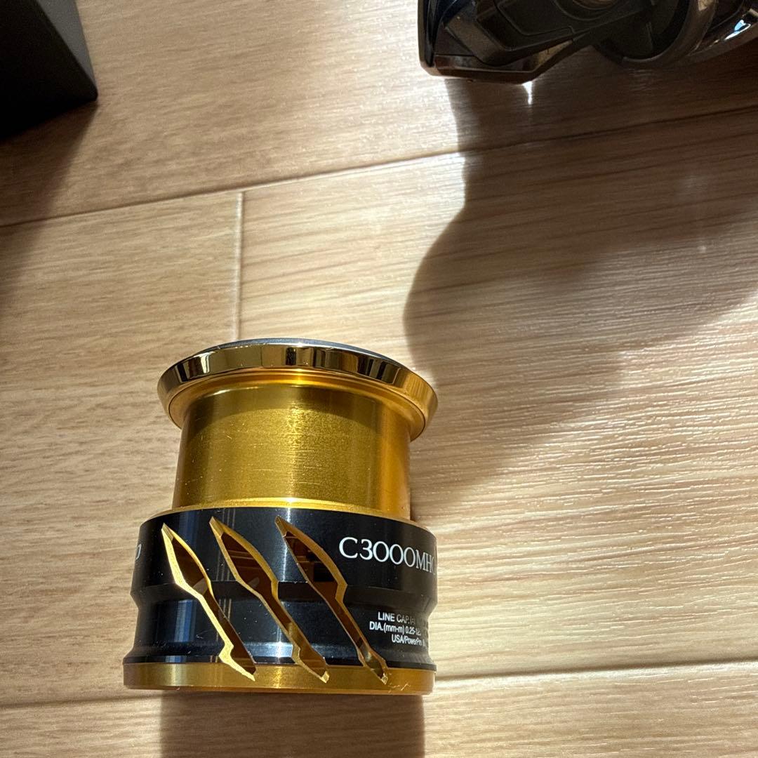SHIMANO ツインパワー　C3000MHG スペアスプール付き