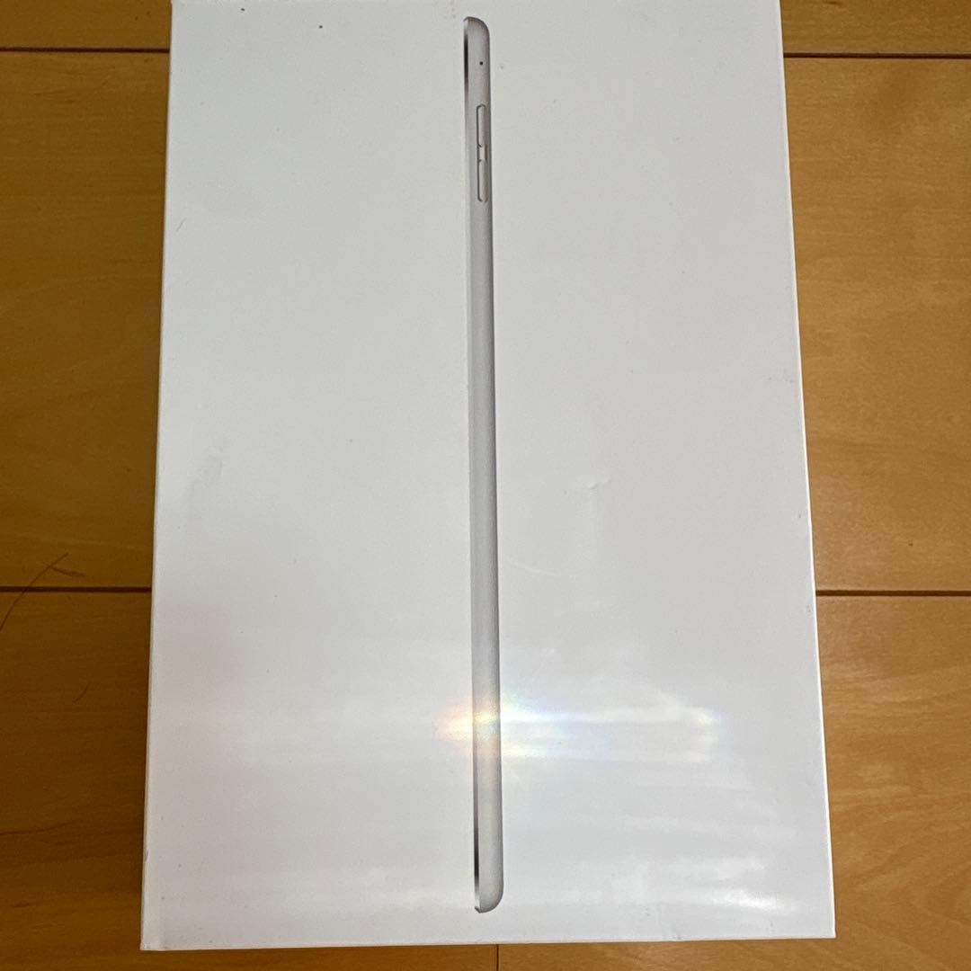iPad mini 4 Wi-Fi 64GB シルバー　箱あり