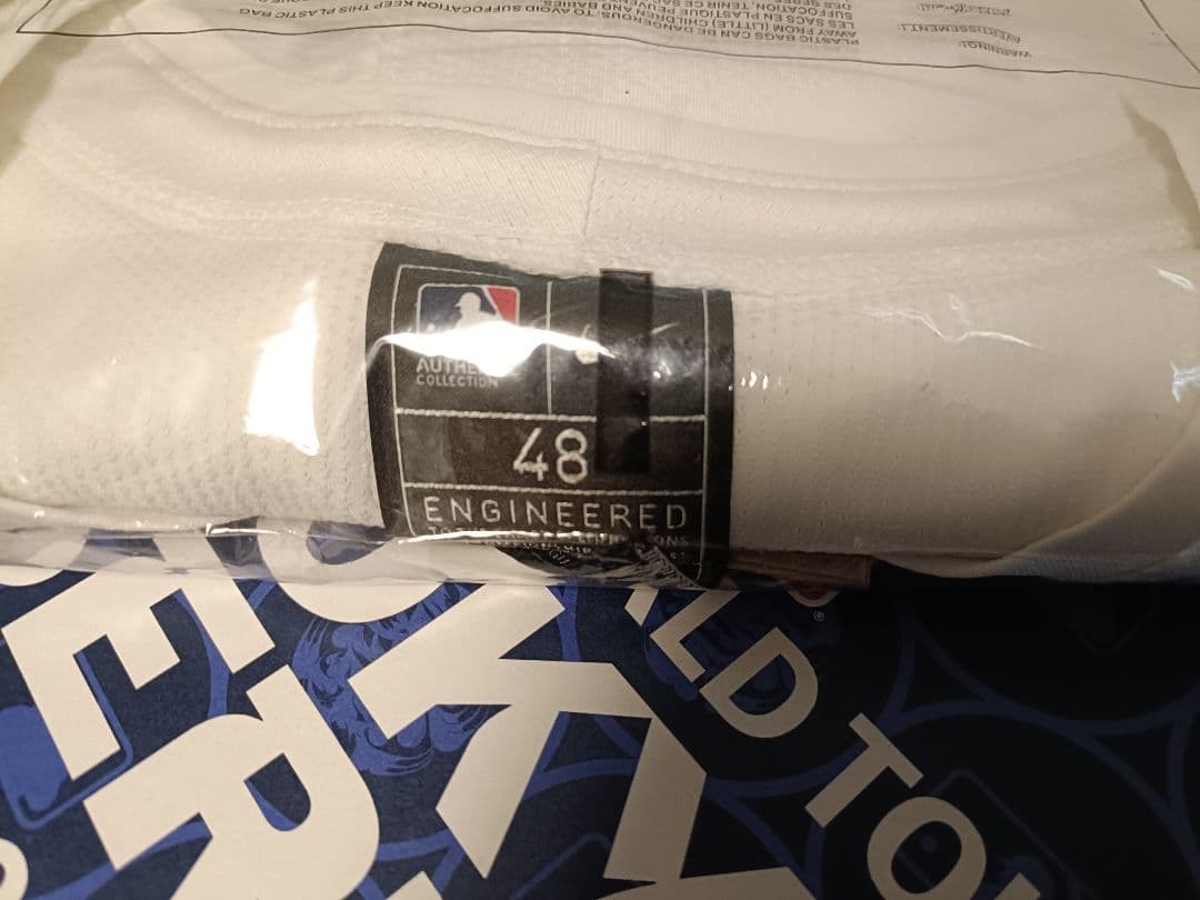 大谷翔平／オーセンティック／ユニフォーム／ワールドシリーズ優勝記念バッジ