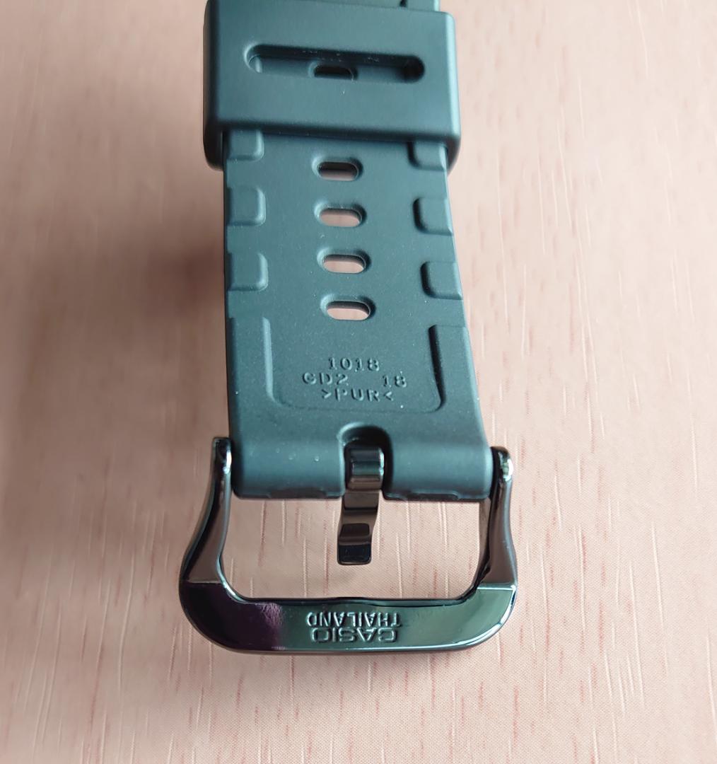 【美品】 G-SHOCK DW-H5600-1JR G-SQUAD 光学式センサ