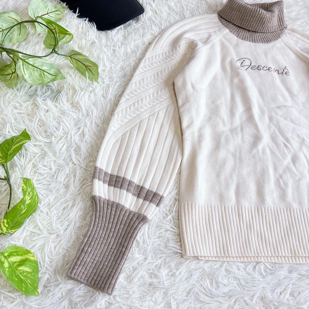 【デサントゴルフ】美品♡ニットセーター タートルネック ベージュ luxe M
