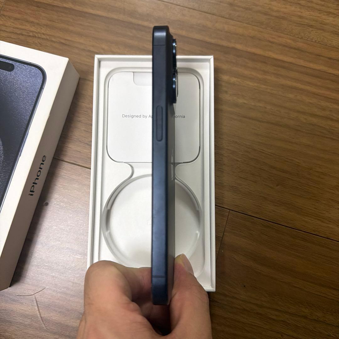 Apple iPhone 15 Pro ブルーチタニウム　電池90% 256GB