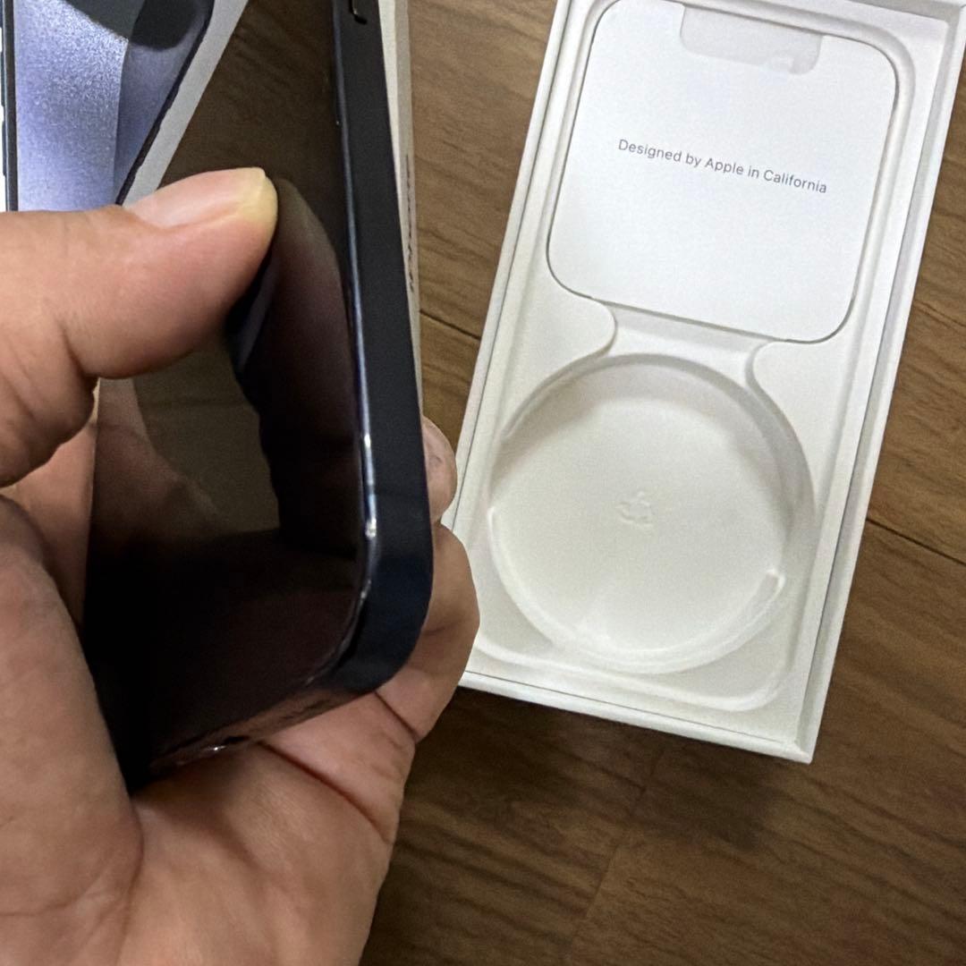 Apple iPhone 15 Pro ブルーチタニウム　電池90% 256GB