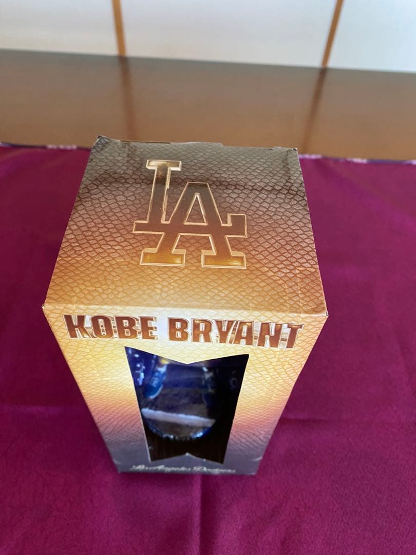 【非売品】8/8 球場配布品 コービー・ブライアント ドジャースボブルヘッド
