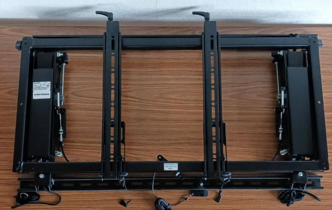 CHIEF ディスプレイマウント LVS1U 壁付タイプ　引出し機能付　横設置③