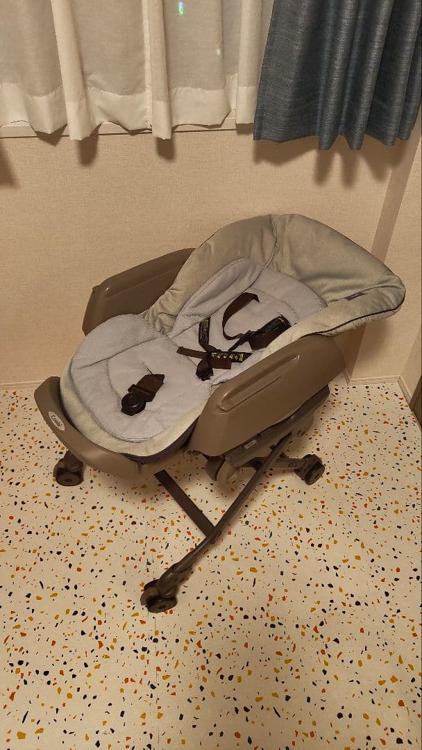 コンビ　ネムリラ AUTO SWING LM ミントグレー