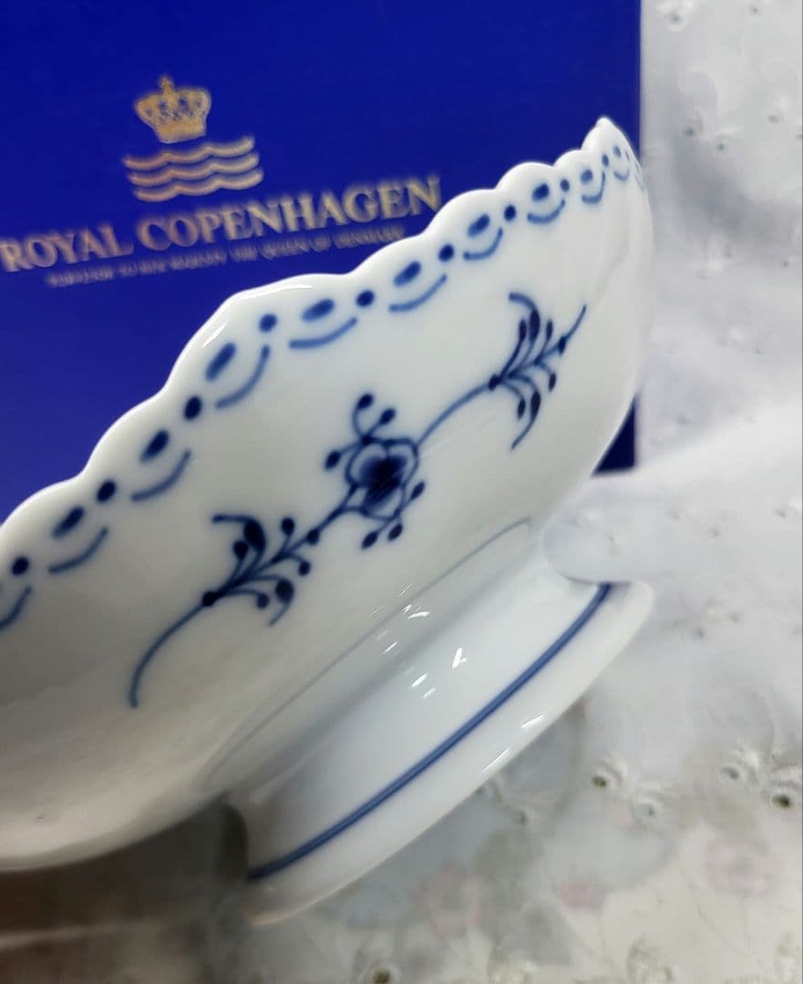 未使用✨ロイヤルコペンハーゲン ブルーフルーテッド ケーキディッシュ 足付 深皿