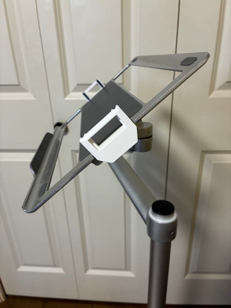 LOE(ロエ) ノートパソコン 自立型 アームスタンド LUP8A