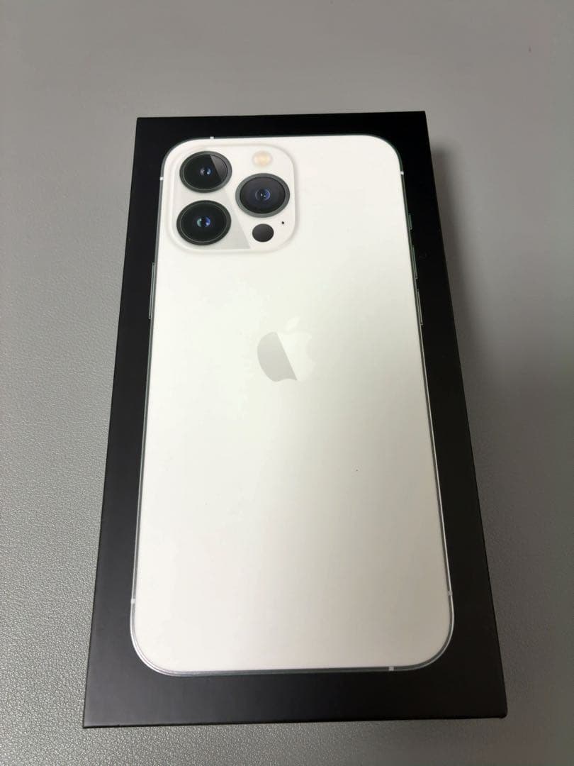 Apple iPhone 13 Pro シルバー　本体　128GB