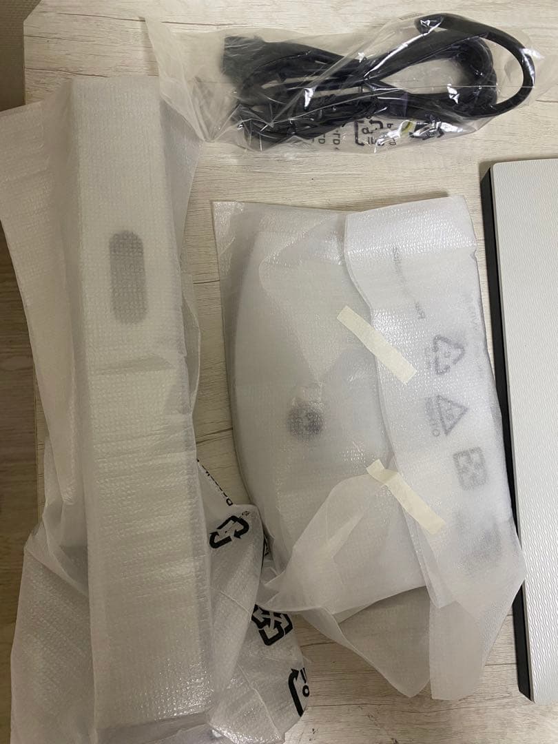 【Amazon限定】Dell S2721QS 27インチ 4K モニターひび割れ