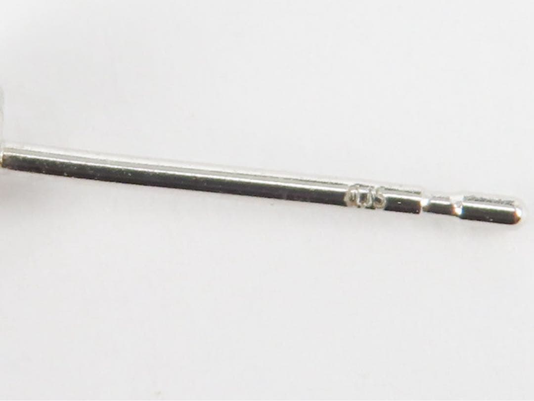 ば*。様 【本物保証】K10WG 天然ダイヤモンド ピアス｜各0.15ct 新品