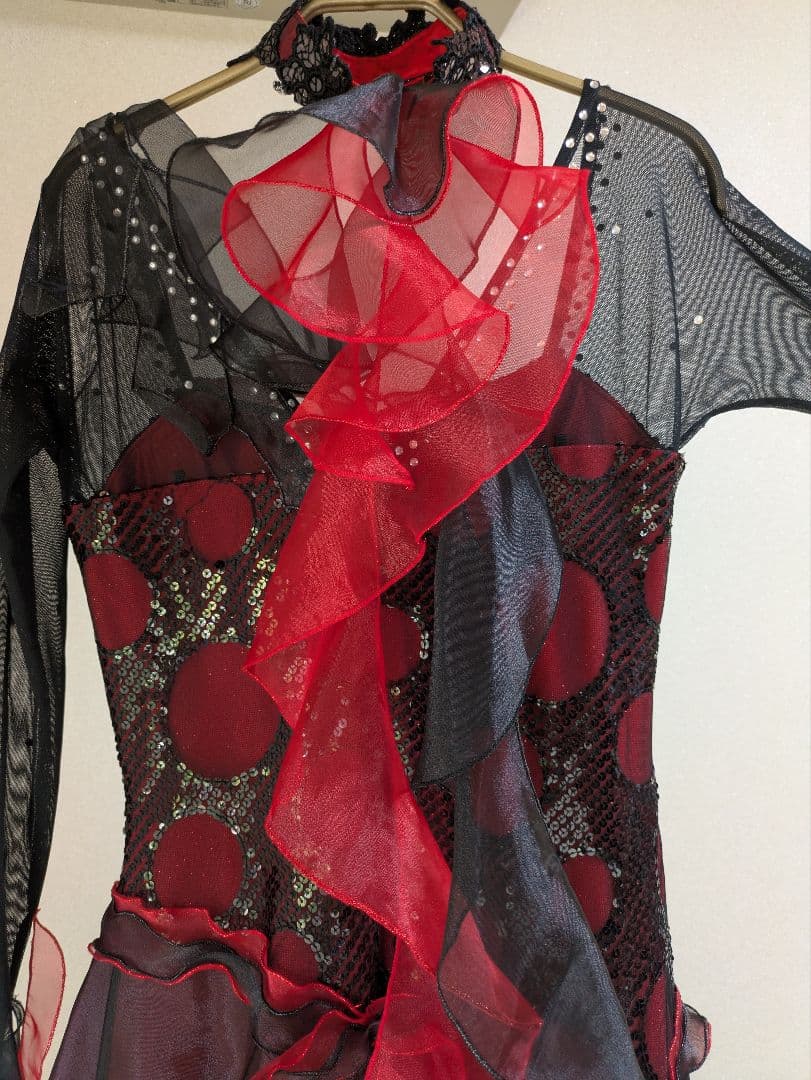 社交ダンス ドレス 黒 赤 スタンダード