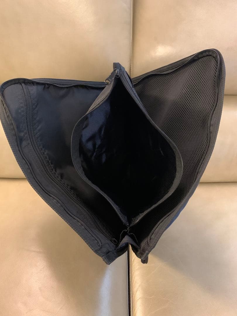 briefing パソコンケース　クラッチバッグ