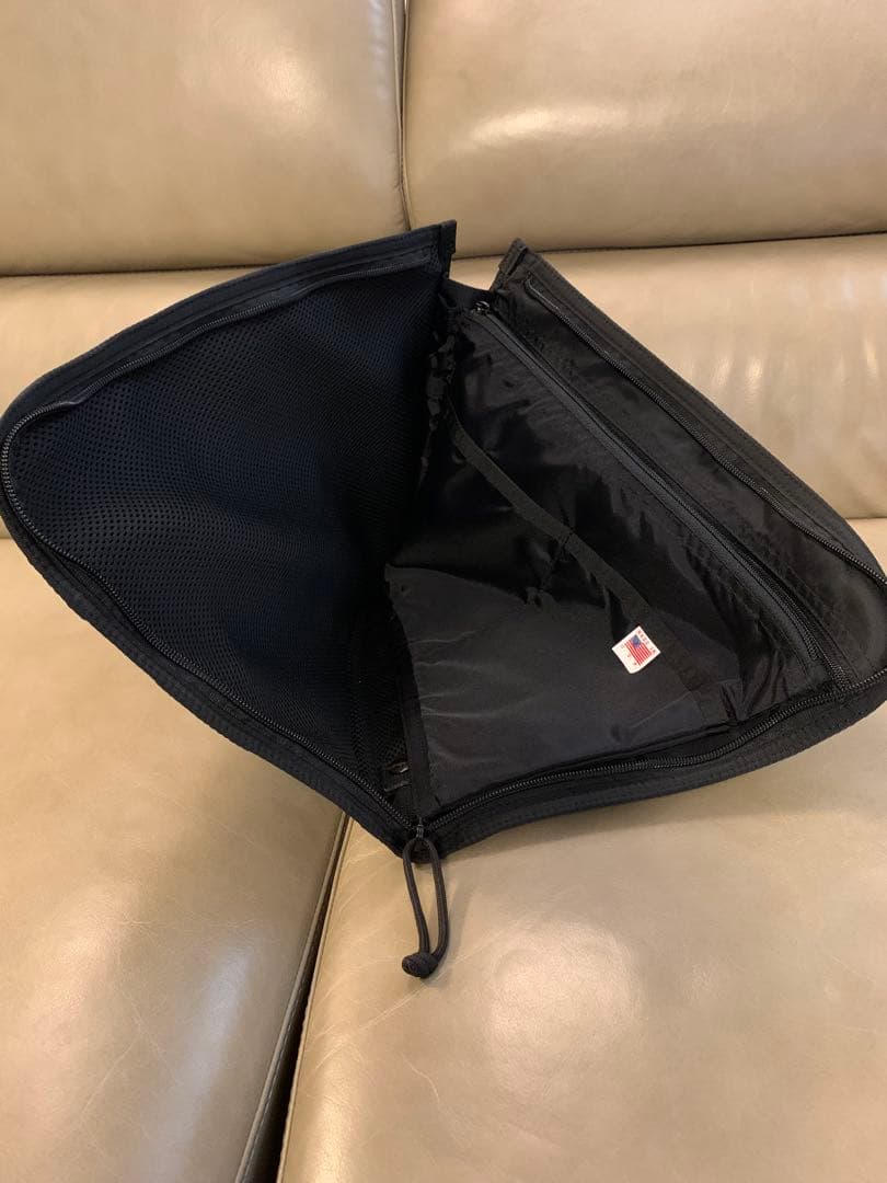 briefing パソコンケース　クラッチバッグ