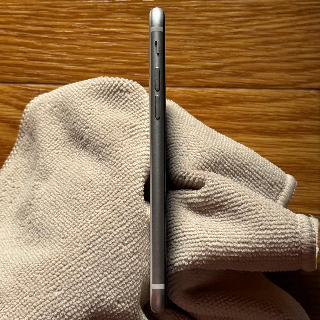 Apple iPhone SE 第2世代 64GB ホワイト SIMフリー