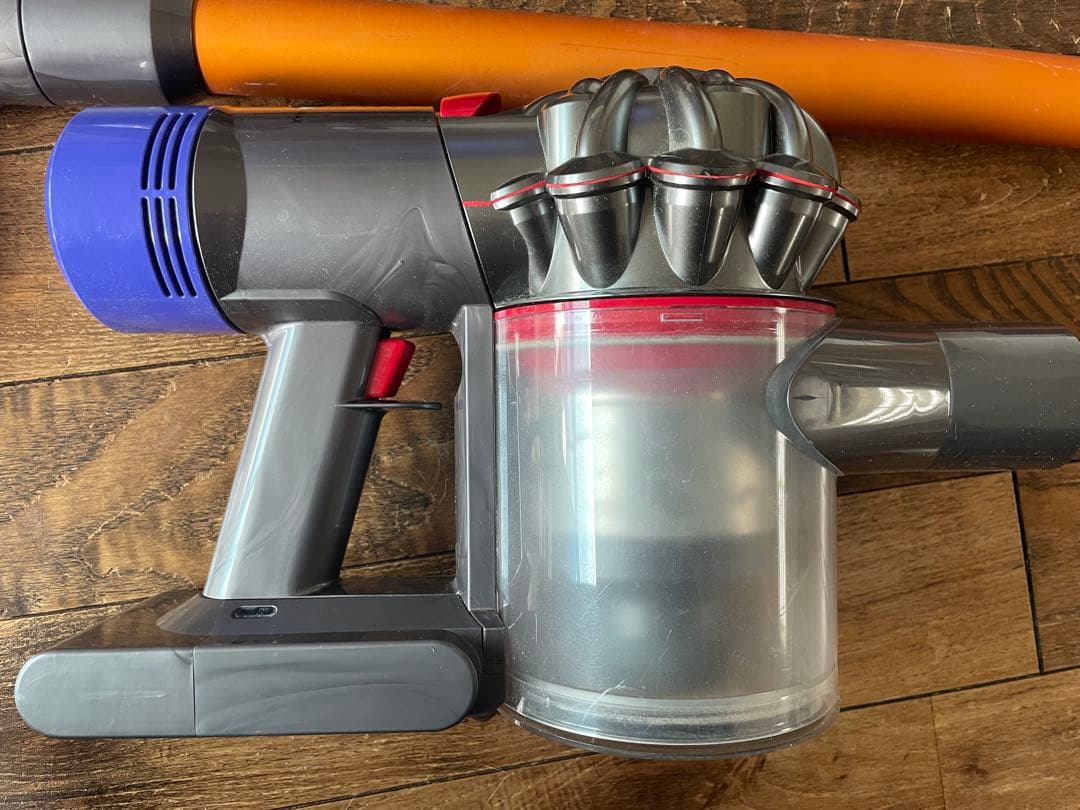 dyson v8 fluffy スティッククリーナー 本体