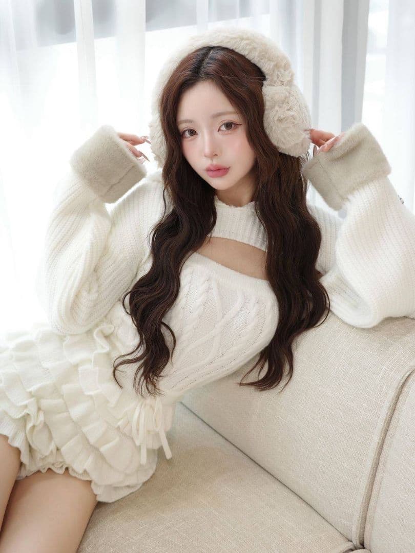 ダーリッチ フリルニットコンビネゾン ホワイト