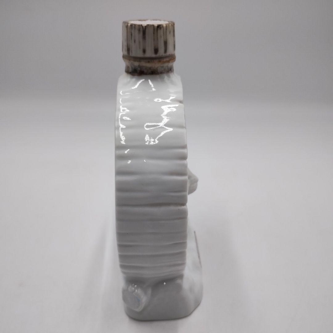 三楽オーシャン　ウイスキー　うさぎ　干支ボトル