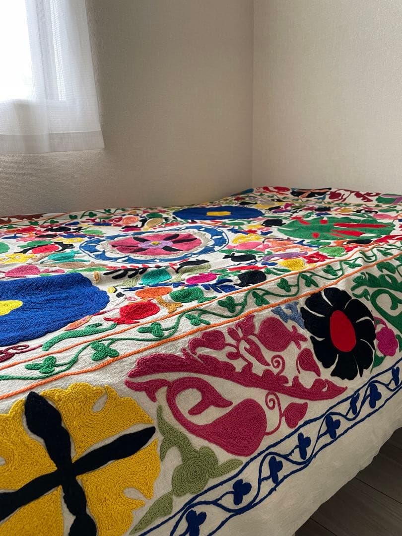 「最終価格」 スザニ刺繍　スザニ　手仕事　インド　一点もの　伝統工芸