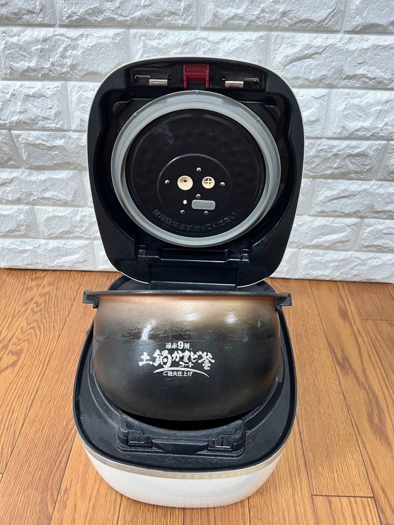 TIGER 圧力IH炊きたて JPI-A100 5.5合 炊飯器