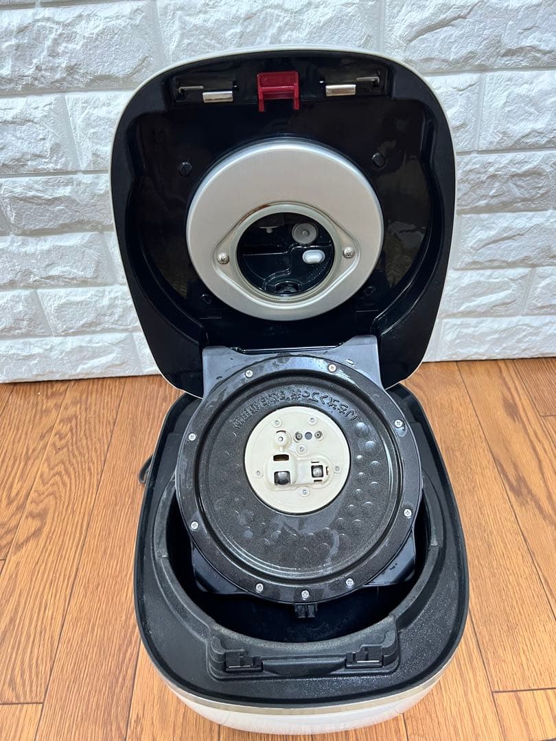 TIGER 圧力IH炊きたて JPI-A100 5.5合 炊飯器